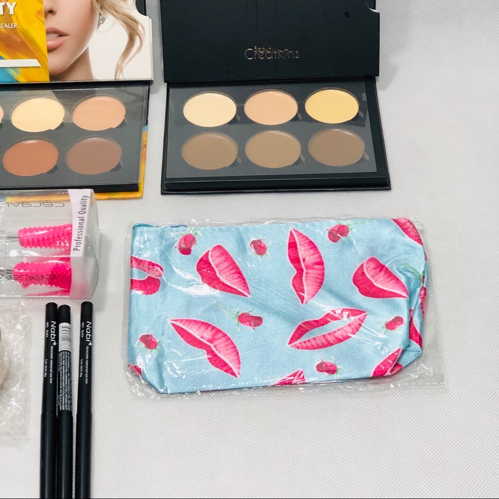 Eyeshadow, makeup bundle 🥰🥰 - Picture 6 of 12